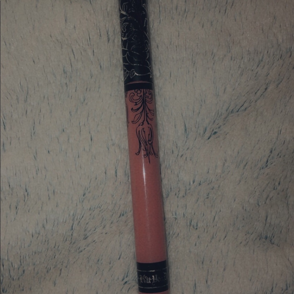 kat von d everlasting liquid lipstick